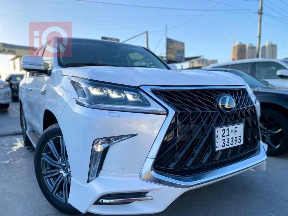 Lexus LX